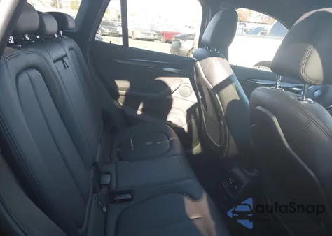 2016 BMW X1 xDrive28I z USA, uszkodzony, nr VIN WBXHT3C31G5F64566